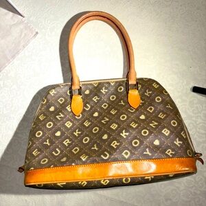 Dooney & Bourke Coated Leather Spell Out Hearts Purse Y2K satchel bag brown